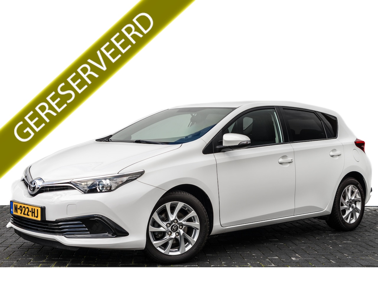 Toyota Auris - 1.3 Now Camera | Clima | Cruise | Navi | | 16 Inch Lmv | Dakrail | Led | Getint glas | - AutoWereld.nl