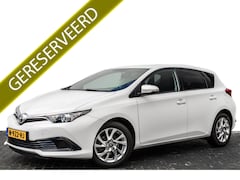 Toyota Auris - 1.3 Now Camera | Clima | Cruise | Navi | | 16 Inch Lmv | Dakrail | Led | Getint glas |