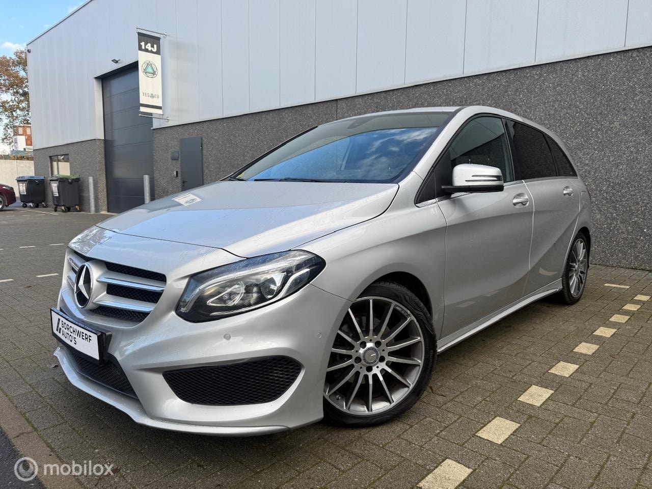 Mercedes-Benz B-klasse - B180 CDI AMG Line | Xenon | Camera | Hoe instap - AutoWereld.nl