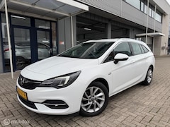 Opel Astra - Stationwagen 1.2 Benzine | Navigatie | Lage km's