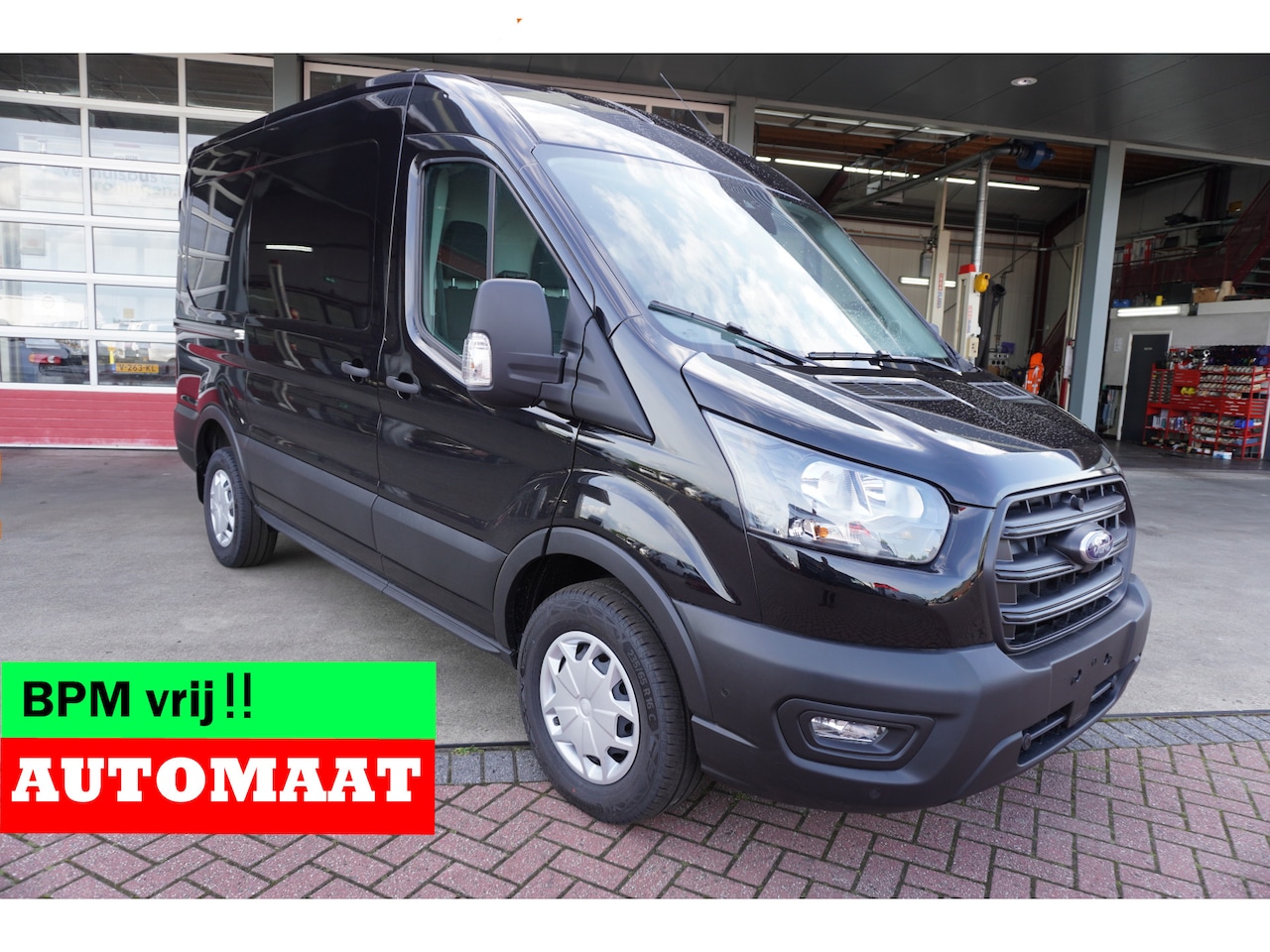 Ford Transit - 350M 2.0 TDCI 130PK L2H2 Trend Automaat Nr. V061 | Airco | Cruise | Navi | Camera |Trekhaa - AutoWereld.nl