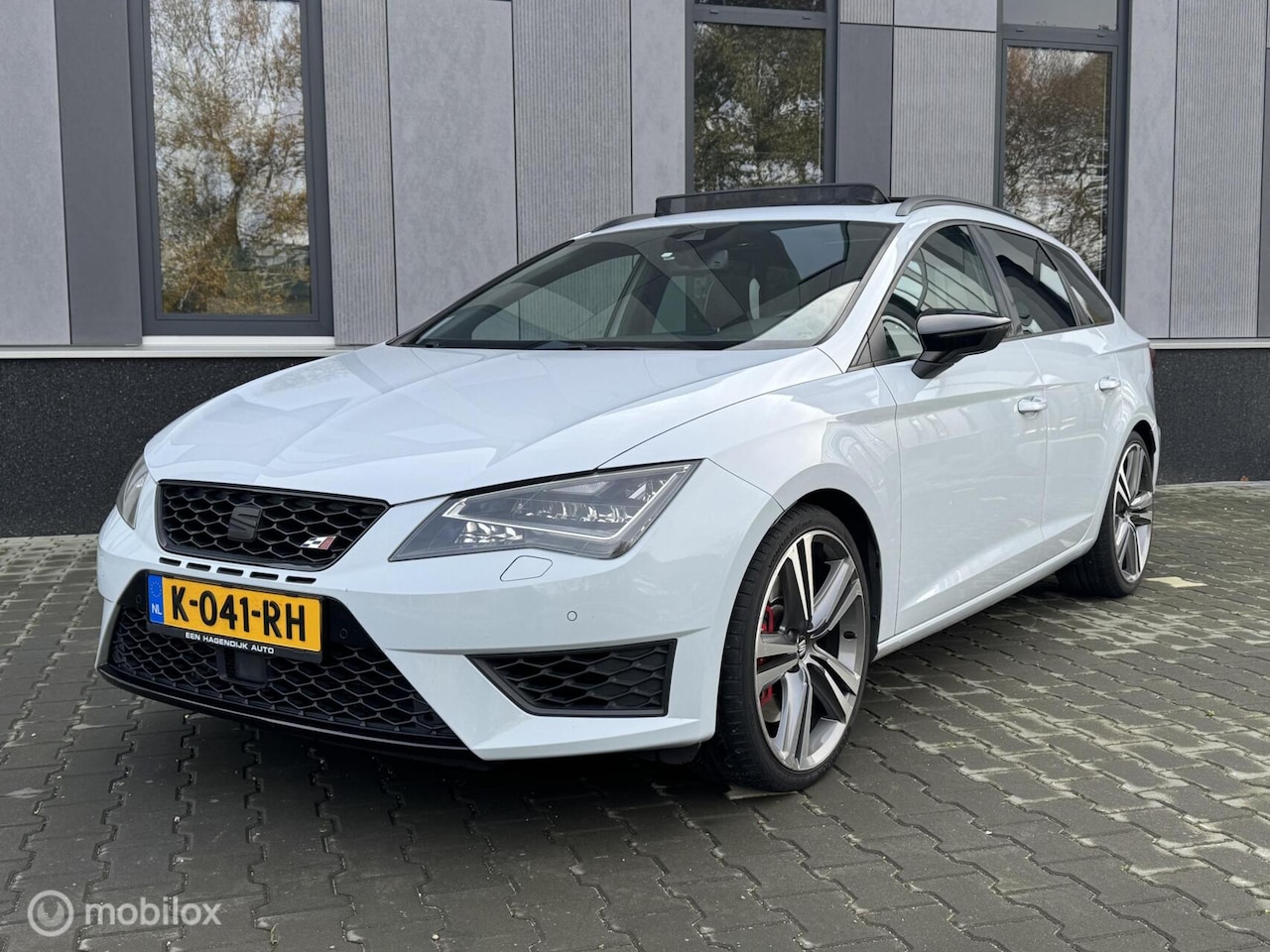 SEAT Leon ST - 2.0 TSI Cupra 280 ACC|Pano|Navi|Led - AutoWereld.nl
