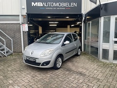 Renault Twingo - 1.2 Expression/ 1 Jaar APK/Zilver/Airco/Electrische Ramen