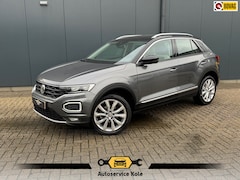 Volkswagen T-Roc - 1.5 TSI Automaat Sport * Virtual Cockpit * Carplay * Full Led * Adaptieve Cruise