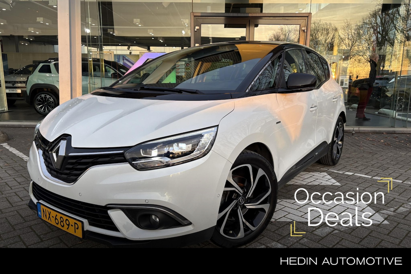 Renault Scénic - 1.2 TCe Bose | Panoramadak | Head Up Display | - AutoWereld.nl