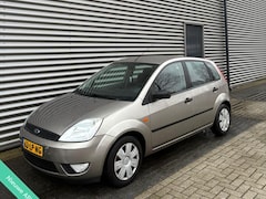 Ford Fiesta - 1.4-16V Ambiente AUTOMAAT|AIRCO|NWE APK|5DRS|NETTE AUTO
