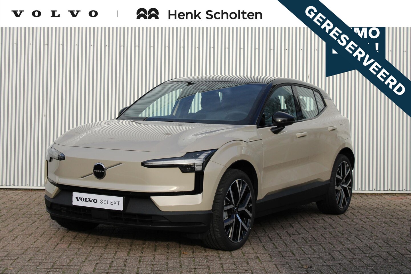 Volvo EX30 - Single Motor Extended Range Plus Europa | Achteruitrijcamera | Elektrisch bedienbare stoel - AutoWereld.nl