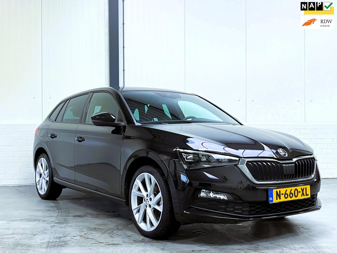 Skoda Scala - 1.0 TSI Sport Business|Trekhaak|Pano - AutoWereld.nl