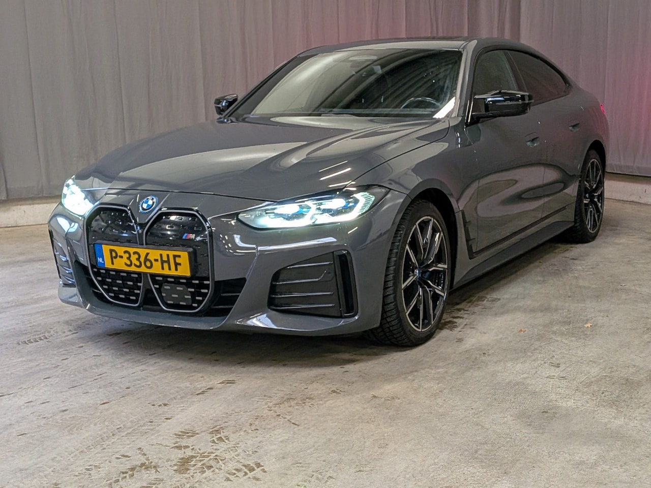 BMW i4 - M50 High Executive 84 kWh | VERWACHT | Adapt. Cruise | Carbon | Harman & Kardon | HUD | Sc - AutoWereld.nl