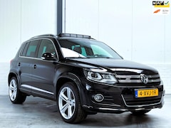 Volkswagen Tiguan - 1.4 TSI R-Line Edition|Pano|Trekhaak|Org NL|2e Eiegnaar
