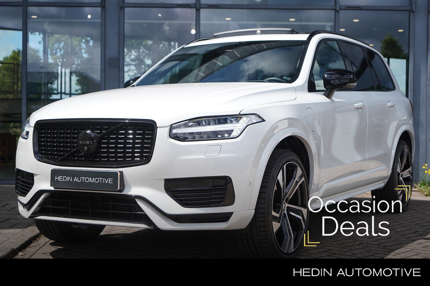 Volvo XC90 - 2.0 T8 Plug-in hybrid AWD Ultra Dark | 2400 kg trekgewicht! | Trekhaak Elektrisch |  Lucht - AutoWereld.nl
