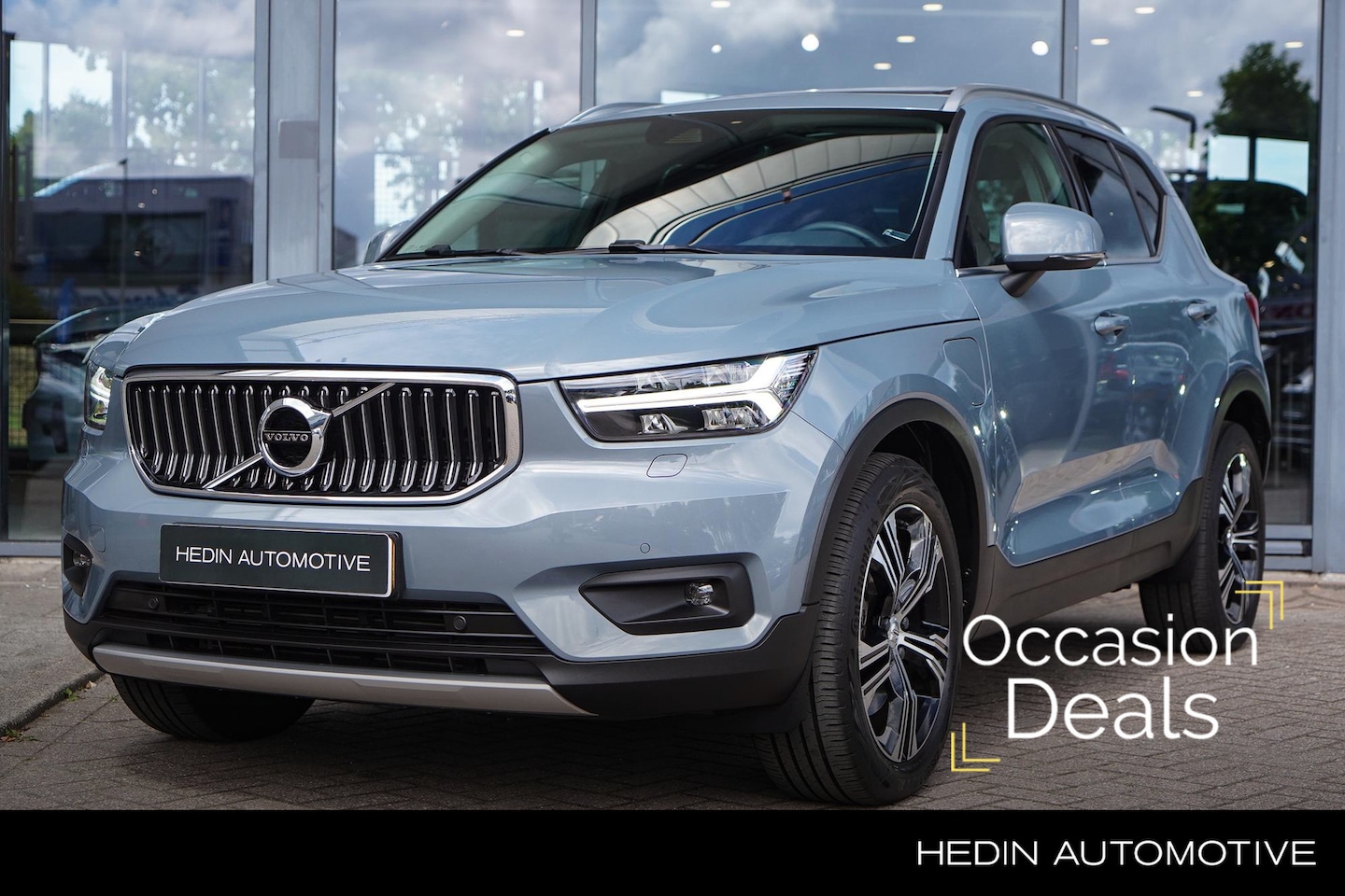 Volvo XC40 - 1.5 T4 Recharge Inscription Expression | 1800 kg trekgewicht | Automaat | Panoramadak elek - AutoWereld.nl