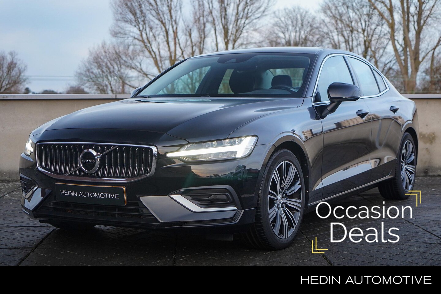 Volvo S60 - 2.0 B3 Inscription Apple Carplay/Android Auto | Parkeercamera Achter | Addaptieve Cruise C - AutoWereld.nl