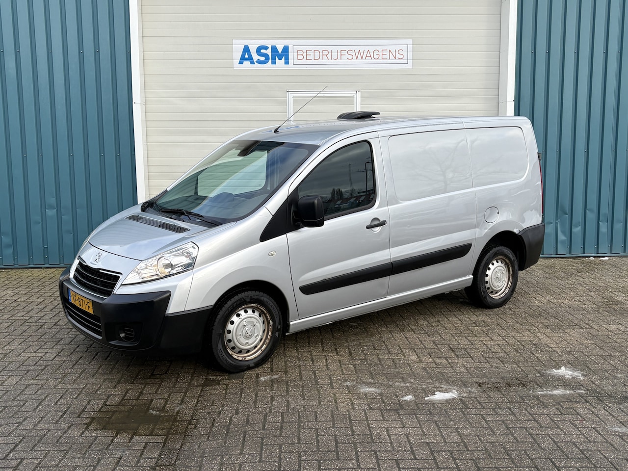 Peugeot Expert - 227 2.0 128Pk HDI L1H1 Navteq 2 / Cruise / Airco / Apk t/m 23-09-2026 - AutoWereld.nl