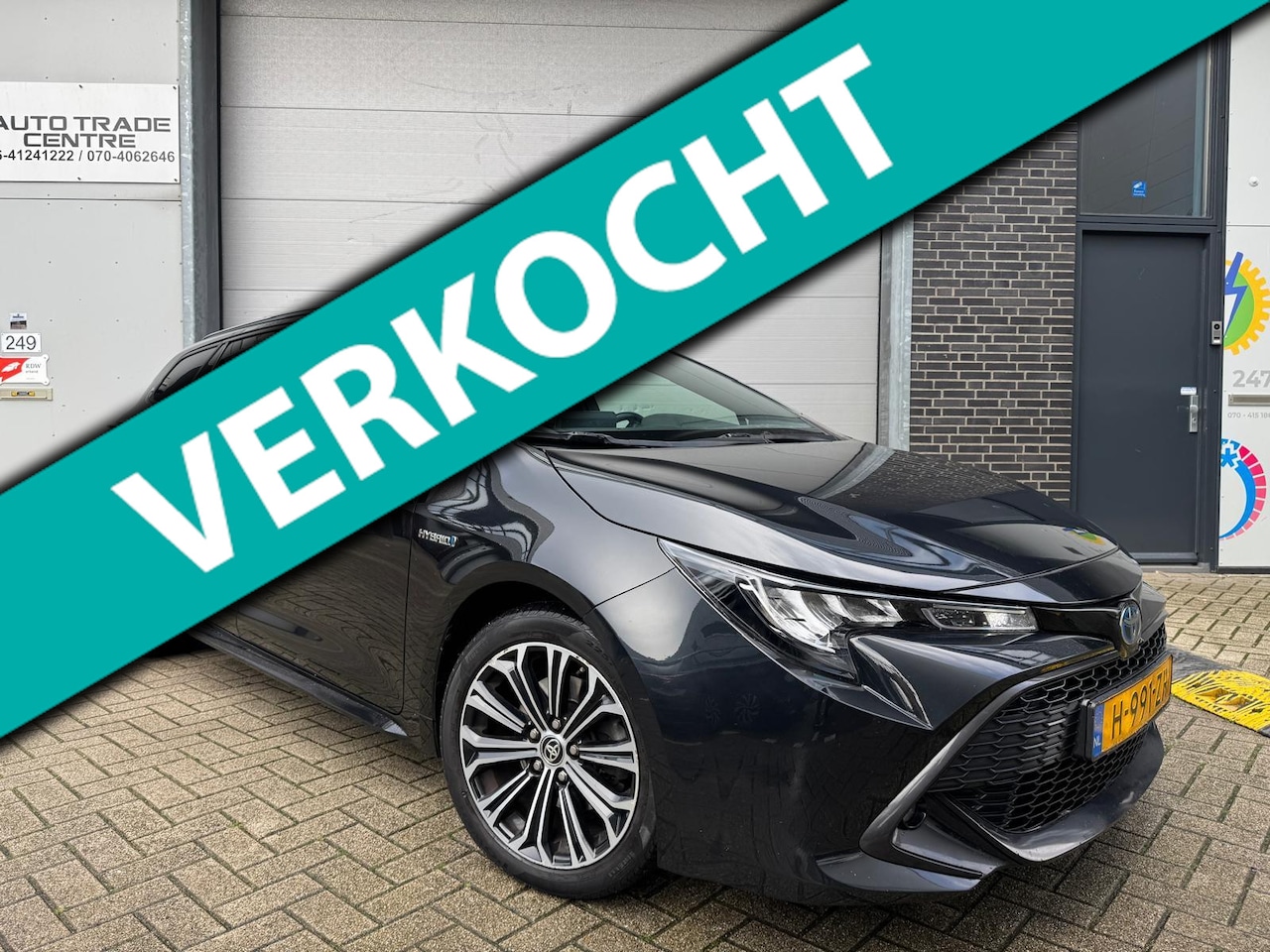Toyota Corolla Touring Sports - 2.0 Hybrid Business Plus [Achteruitrijcamera|Cruise|Carplay|StoelVW|Navi] - AutoWereld.nl