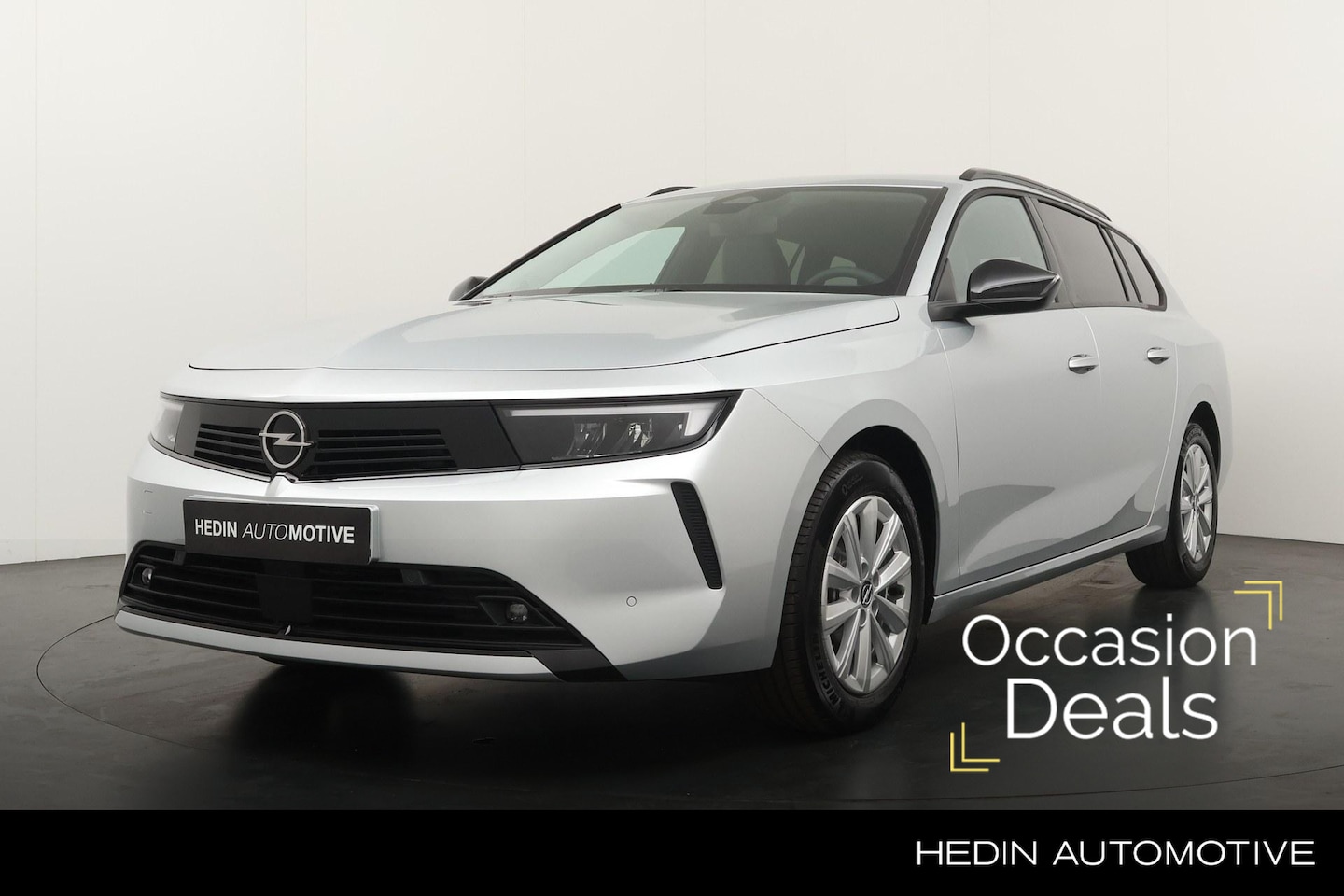 Opel Astra Sports Tourer - 1.2 Turbo Business Edition Climate Control | Full Map Navigatie | Stuur- en Stoelverwarmin - AutoWereld.nl