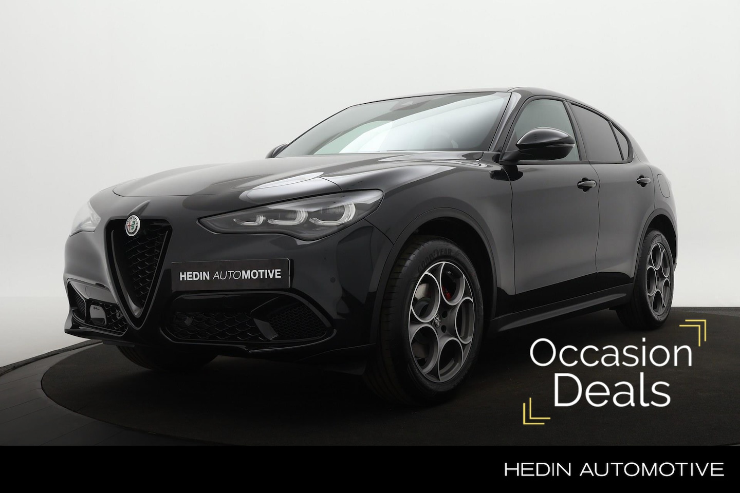 Alfa Romeo Stelvio - 2.0 T 280PK GME AWD SPRINT | Trekhaak | Navigatie | Leder | El. Panoramadak | Adaptive Cru - AutoWereld.nl