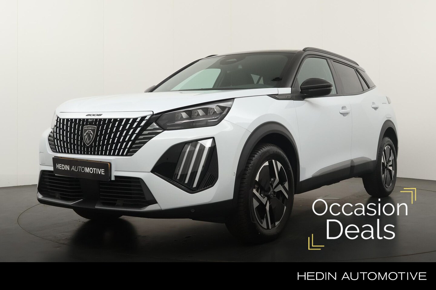 Peugeot 2008 - 1.2 Hybrid 145 GT | Navigatie | Camera Voor + Achter | Adaptive cruise control | Apple Car - AutoWereld.nl