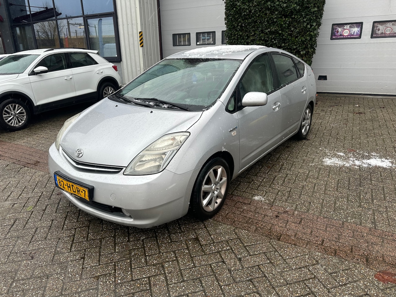Toyota Prius - 1.5 VVT-i Business Edition 1.5 VVT-i Business Edition - AutoWereld.nl