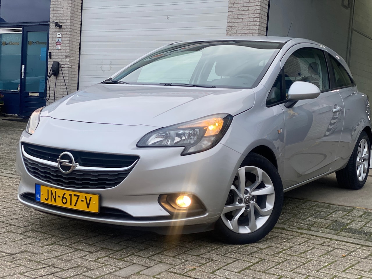 Opel Corsa - 1.4 Edition/ sport pakket/AUTOMAAT/ nap/ 2e EIG/ dealeronderhouden/1jaar apk/ zeer nette a - AutoWereld.nl