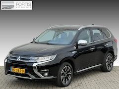 Mitsubishi Outlander - 2.0 PHEV Instyle NL AUTO | CAMERA | ELEKTR KLEP | LEDER |