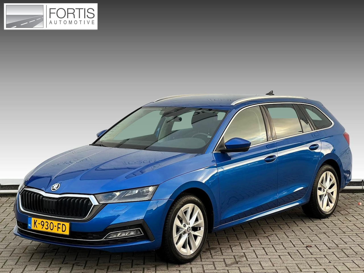 Skoda Octavia Combi - 1.5 TSI First Edition NL AUTO | STOELVERW | SFEEVRLICHTING | - AutoWereld.nl