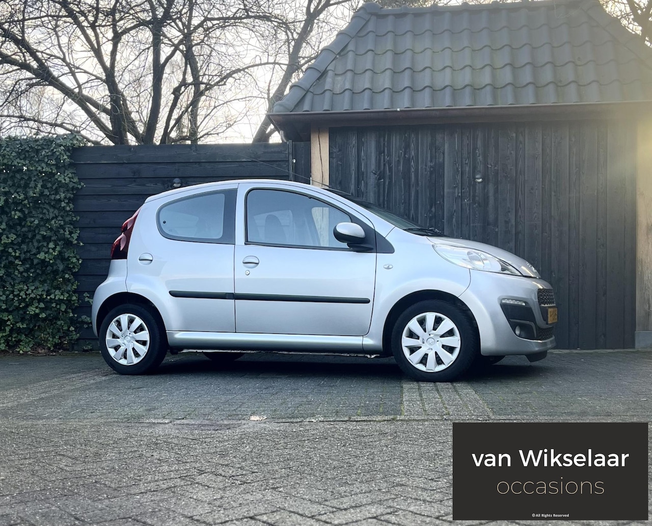 Peugeot 107 - 1.0 Active AUTOMAAT 2012 5-DEURS+LED+AIRCO - AutoWereld.nl