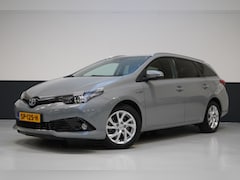 Toyota Auris Touring Sports - 1.8 Hybrid Energy Plus | Trekhaak | Dealer onderhouden | Navigatie | Cruise control | All