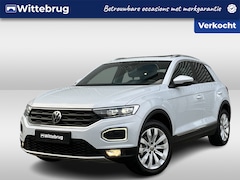 Volkswagen T-Roc - 1.5 TSI 150PK DSG Sport / Panorama dak / Digitale Cockpit / Led / Achteruitrijcamera / ACC