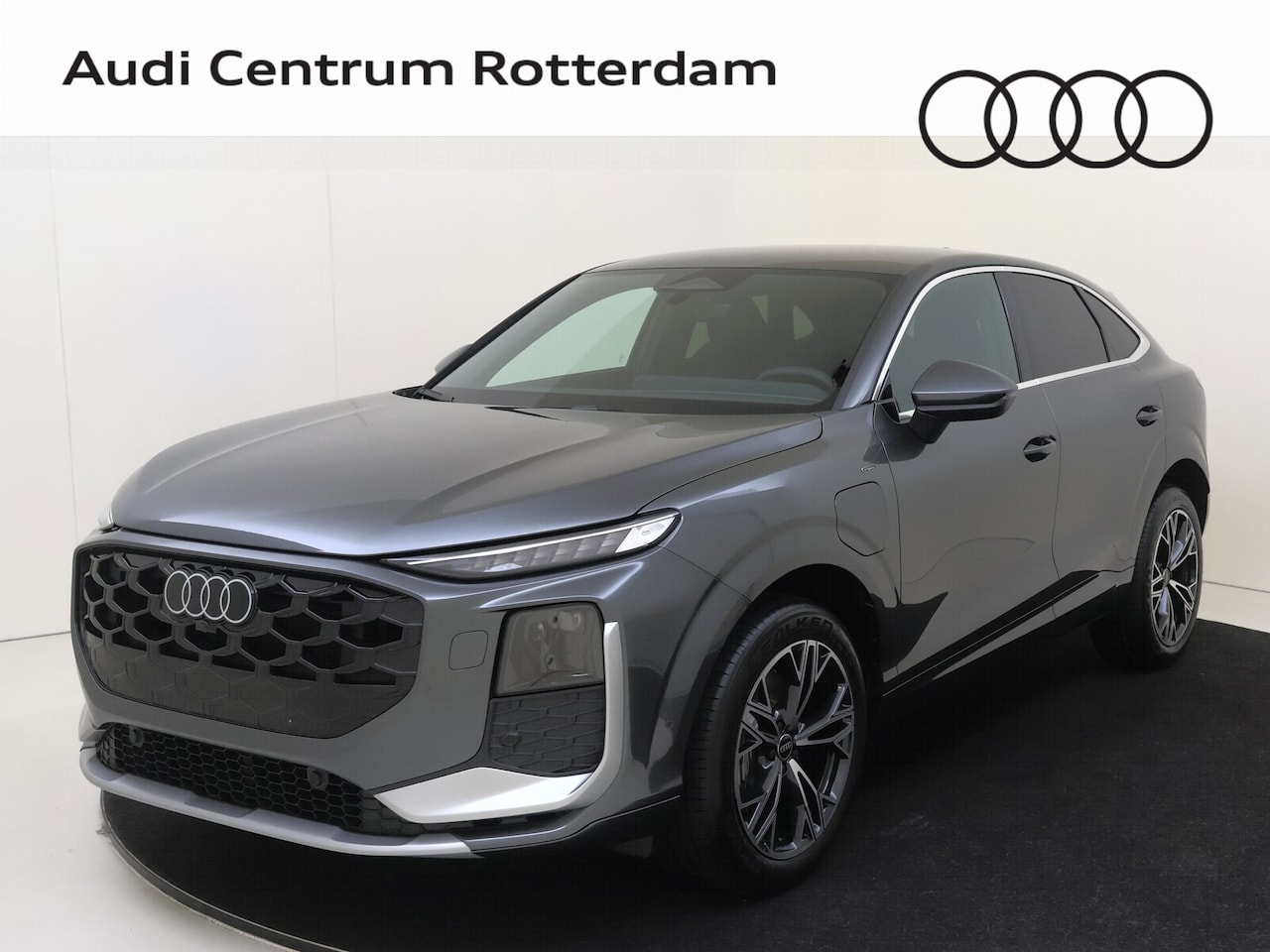 Audi Q3 Sportback - e-hybrid S tronic 6 272pk S edition - AutoWereld.nl