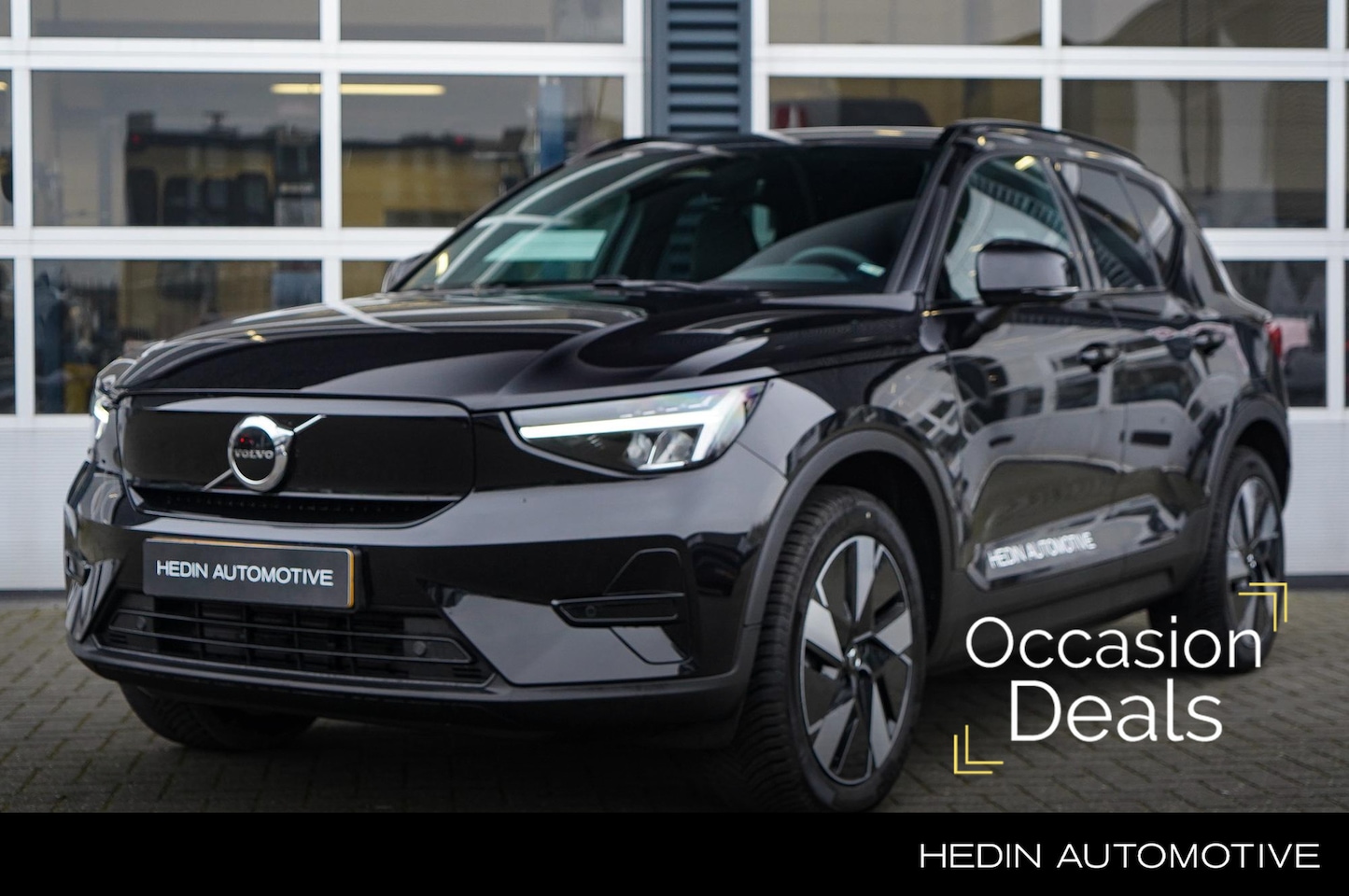 Volvo XC40 - Single Motor Plus 69 kWh | Warmtepomp | Stoel & Stuurverwarming | Getint Glas | Adaptieve - AutoWereld.nl
