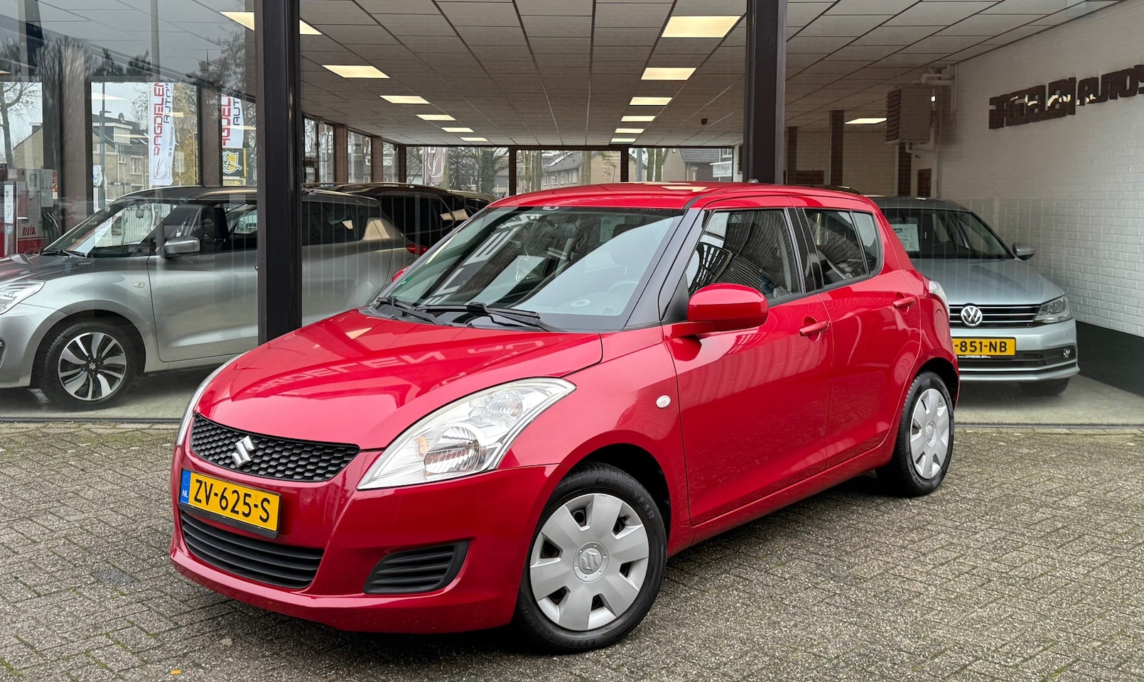 Suzuki Swift - 1.2 Bandit EASSS 94pk 5drs NW MODEL | AIRCO | USB - AutoWereld.nl