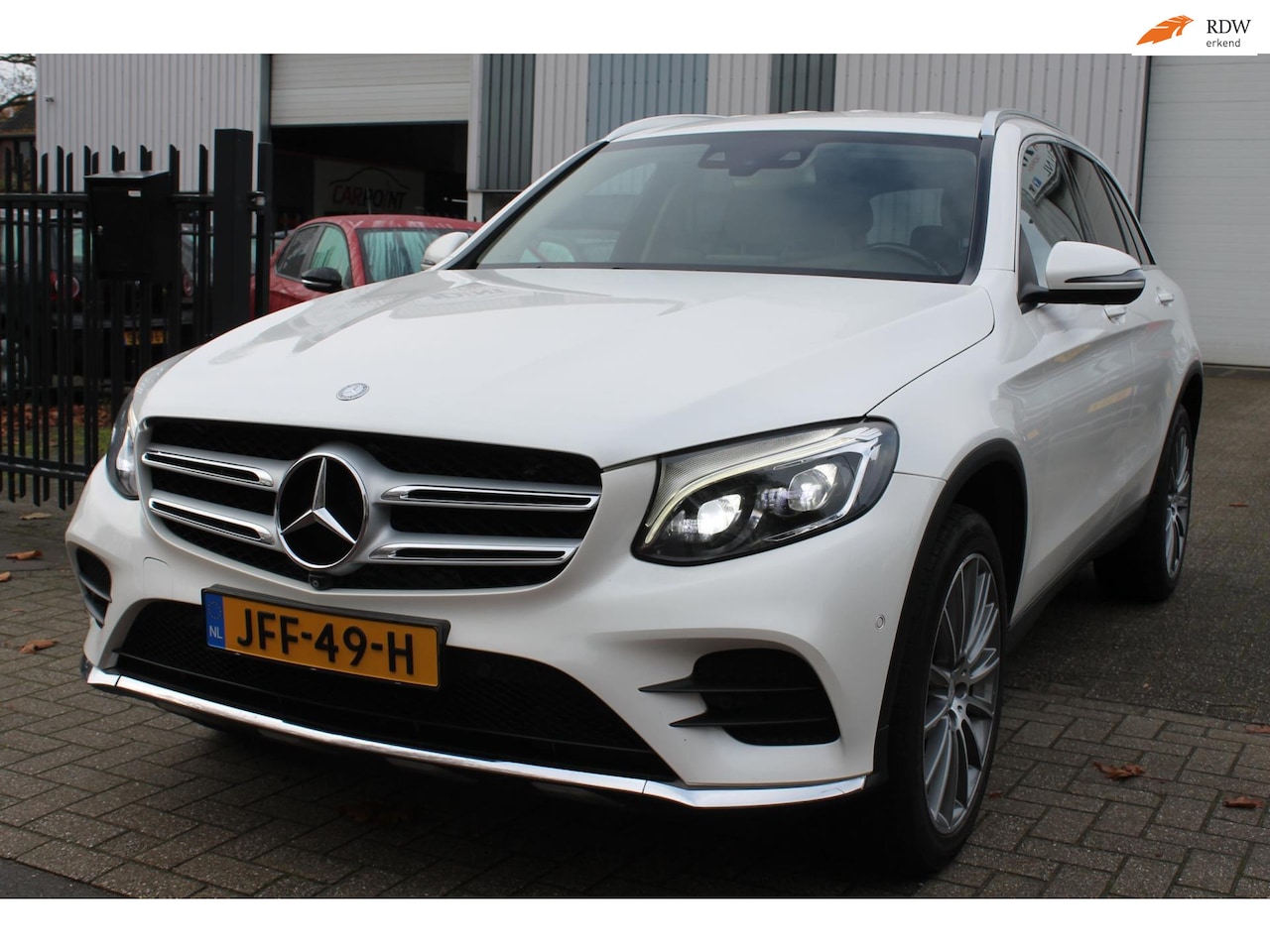 Mercedes-Benz GLC-klasse - 250 4MATIC AMG Edition 360 Leer LED Trekhaak! - AutoWereld.nl