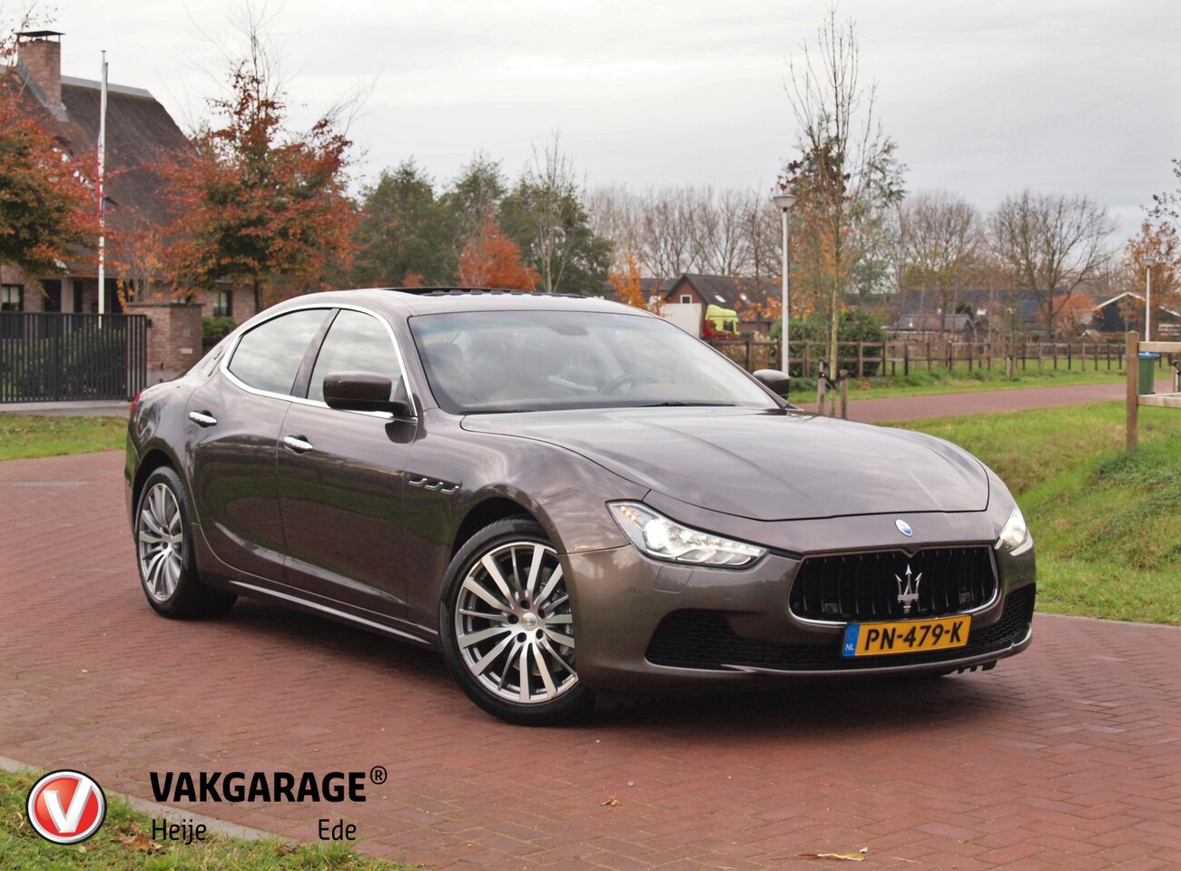 Maserati Ghibli - 3.0 | Panoramadak | Camera | Dealer onderhouden | Nieuwe distributie ketting | - AutoWereld.nl