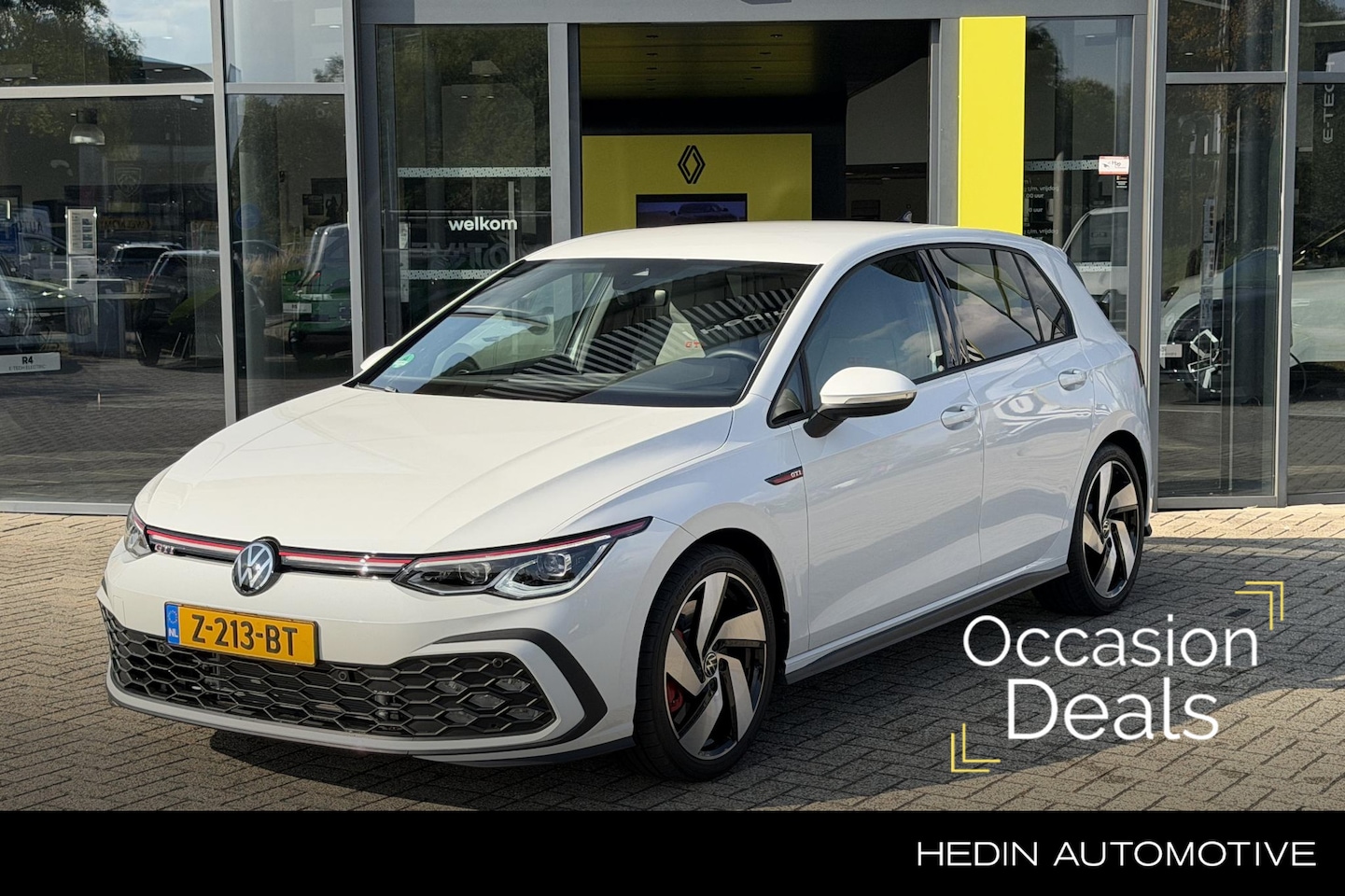 Volkswagen Golf - 2.0 TSI GTI | Leder | Stoelventilatie- en verkoeling | Stuurverwarming | PDC voor + achter - AutoWereld.nl