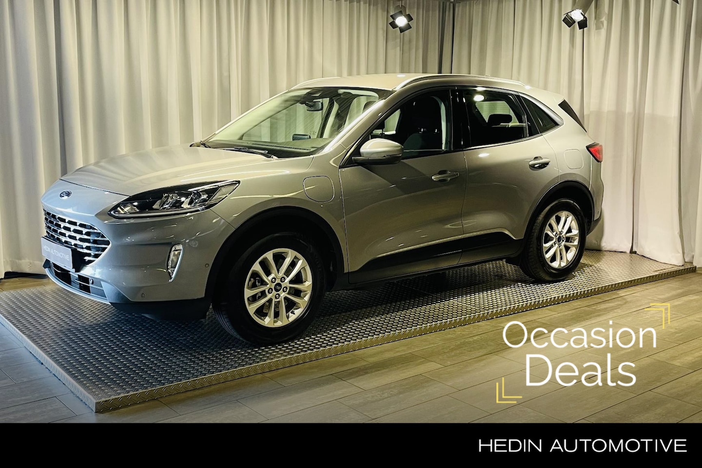 Ford Kuga - 2.5 PHEV Titanium Trekhaak | Driver Assist | Winter Pack - AutoWereld.nl