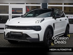 Lynk & Co 01 - 1.5 More ACTIE | MORE | Panoramadak | 360° camera | Stuurverwarming |