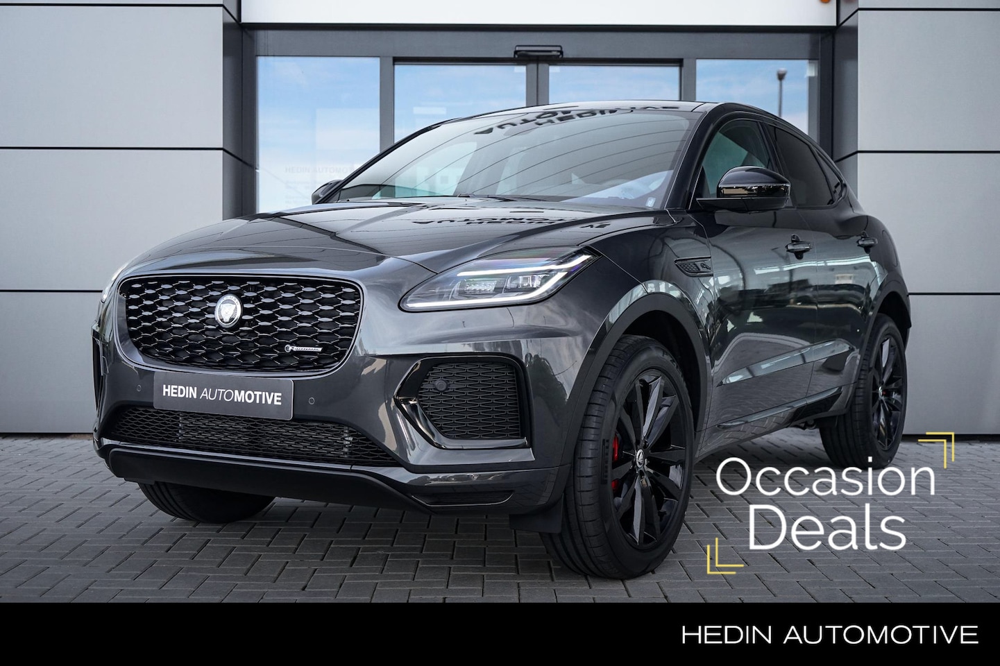 Jaguar E-Pace - P300e AWD R-Dynamic SE 5 jaar garantie | 20" Gloss Black | Panorama Dak - AutoWereld.nl