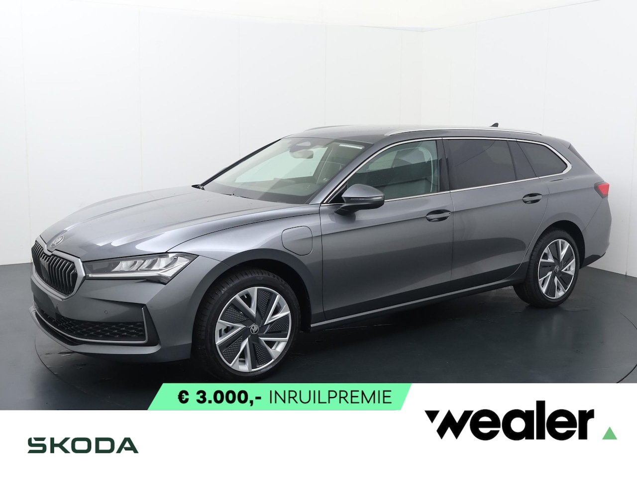 Skoda Superb Combi - Business Edition 1.5 TSI PHEV 204 PK | Trekhaak | 18" Lichtmetalen velgen | Winter pakket - AutoWereld.nl