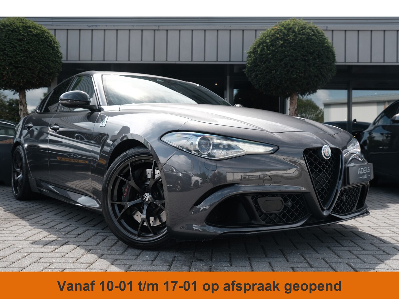 Alfa Romeo Giulia - 2.9 V6 Quadrifoglio Facelift MY2021 Dealer Onderhouden Grigio Vesuvio - AutoWereld.nl