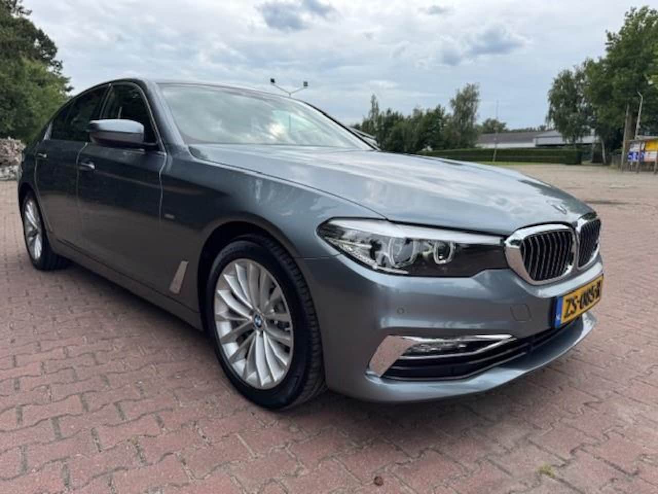 BMW 5-serie - 525D 231PK HIGH EXECUTIVE LUXURY LINE - AutoWereld.nl