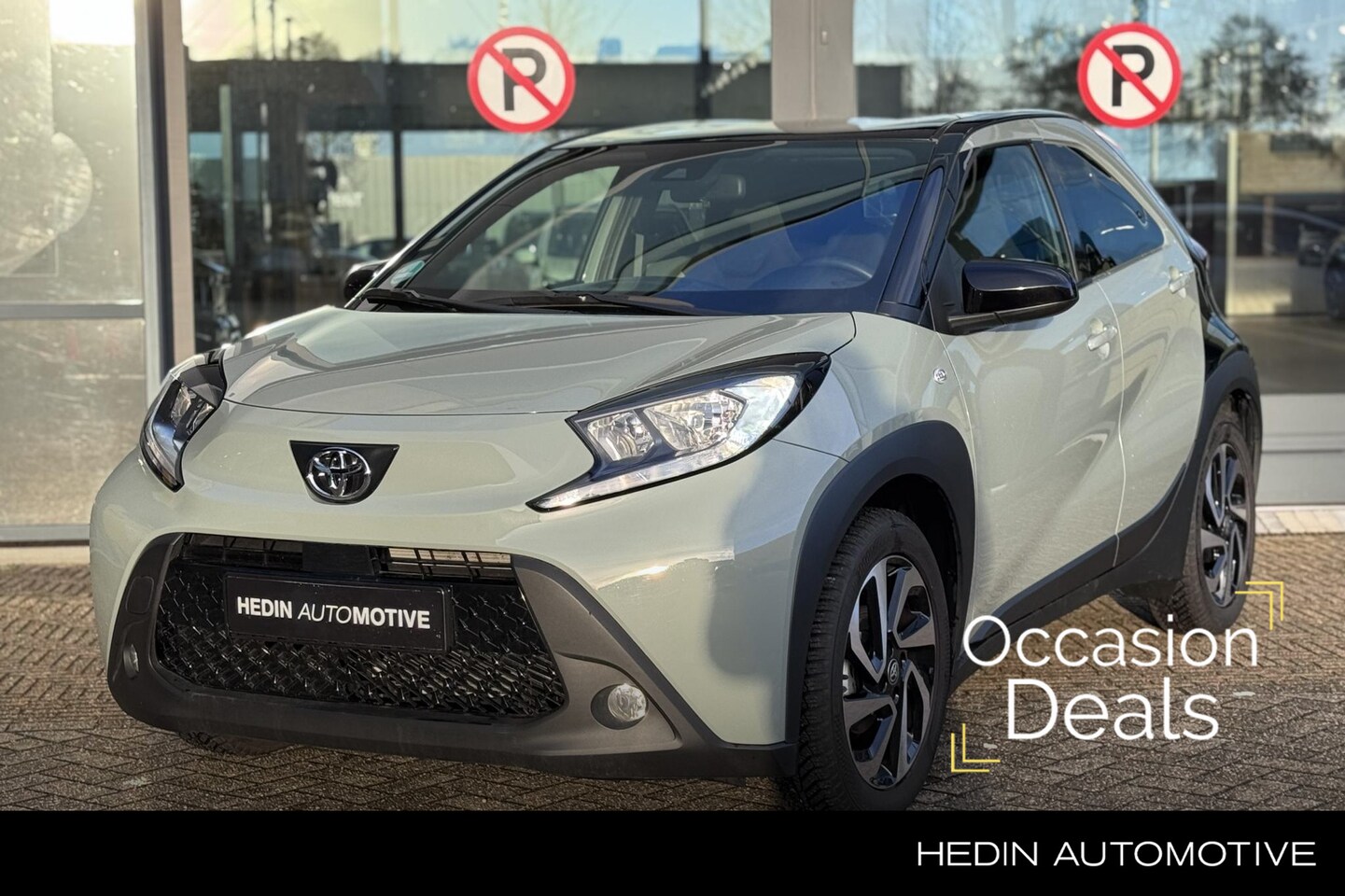 Toyota Aygo X - 1.0 VVT-i Pulse | Navigatie via App | Camera | Airco | Cruise control | Stoelverwarming | - AutoWereld.nl