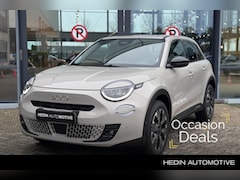 Fiat 600 - 1.2 Hybrid La Prima | 145pk | Airco | Lm velgen | Navigatie | Carplay | Leder | DEMO * ALL