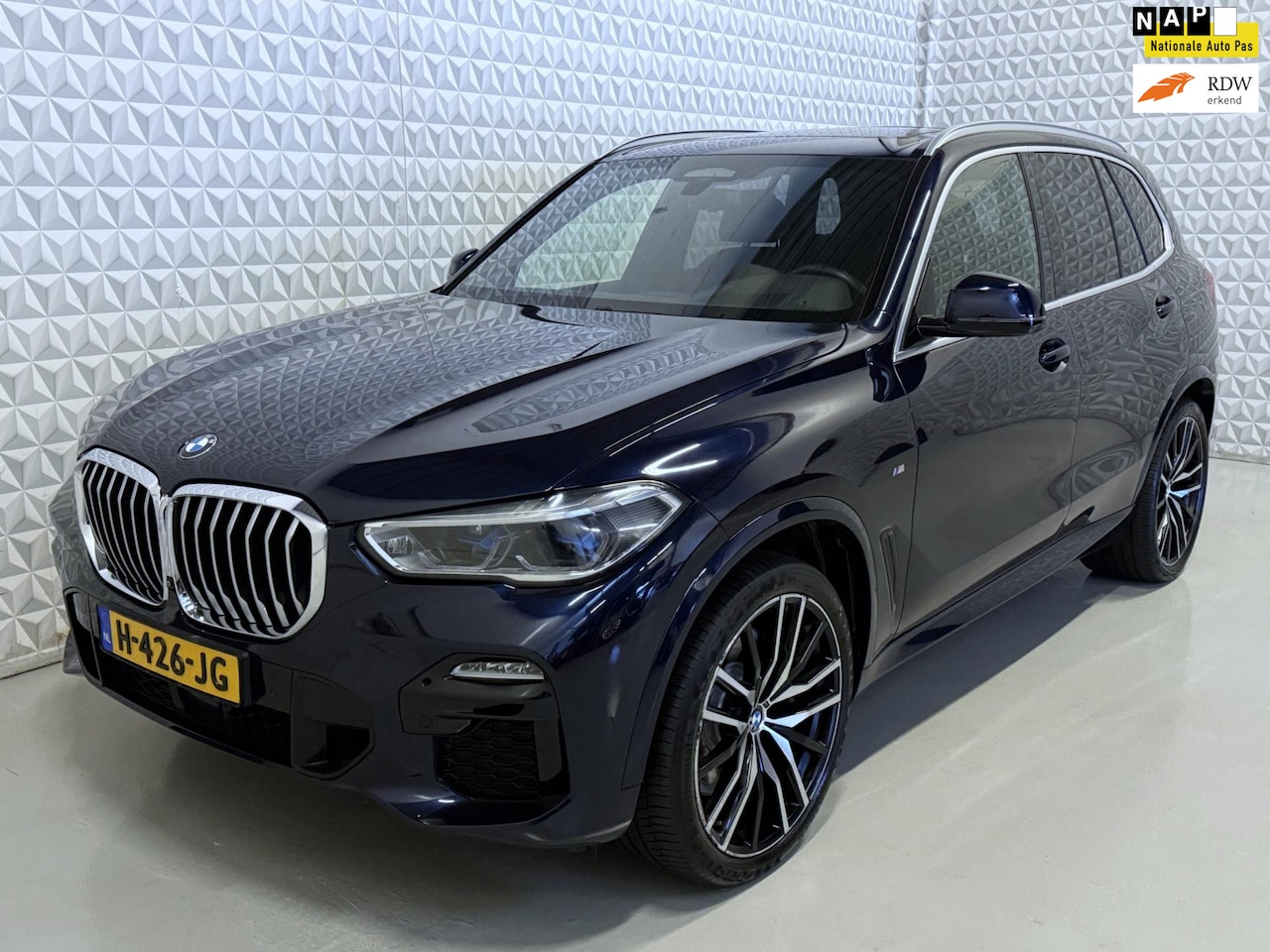 BMW X5 - XDrive30d High Executive M-SPORT PAKKET / 99.000km (2020) - AutoWereld.nl
