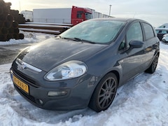 Fiat Punto Evo - 2011 * 1.4-16V Multiair Emotion * EXPORT / HANDEL MOTOR PROBLEM