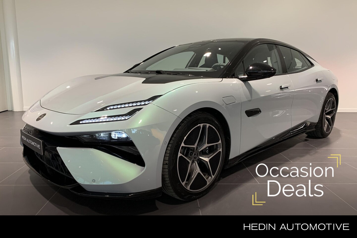 Lotus Emeya - Base 102 kWh | Elektrische Trekhaak | Alcantara - Carbon Stuurwiel | Zwarte badges | Intel - AutoWereld.nl