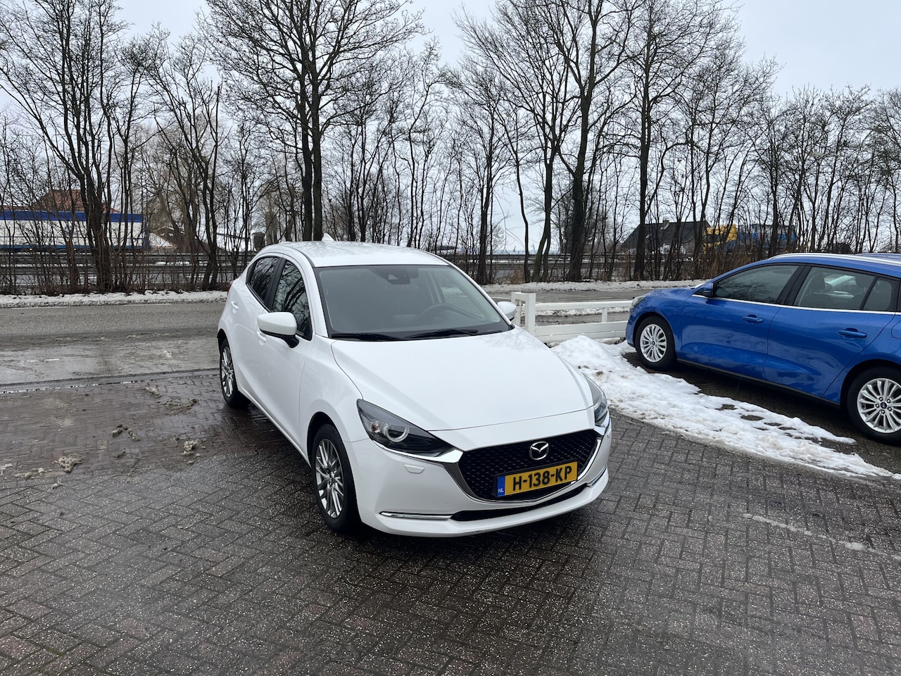 Mazda 2 - 1.5 Skyactiv-G Luxury CARPLAY CLIMA STOELVERWARMING - AutoWereld.nl