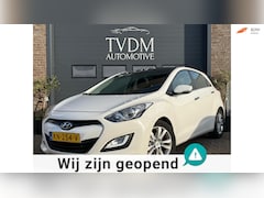 Hyundai i30 - 1.6 GDI i-VisionNAVI|CAMERA|PANO|STOELVERW|LEDER