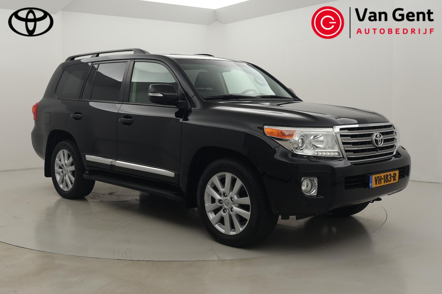 Toyota Land Cruiser V8 - 4.5 V8 D-4D Executive Standard Roof Window Van | Panoramadak | Trekhaak | Leder | JBL | 20 - AutoWereld.nl