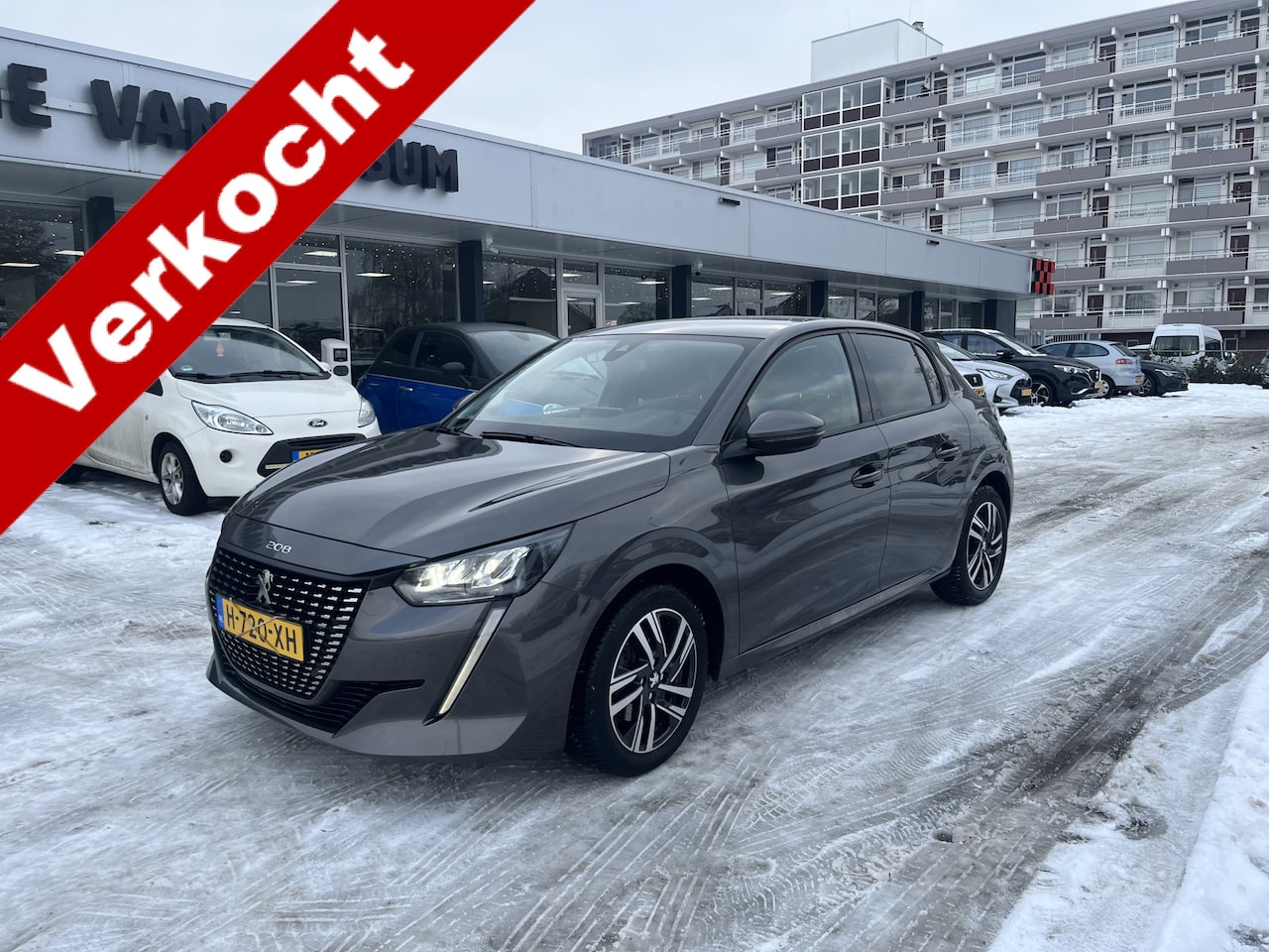 Peugeot 208 - 1.2 PureTech Blue Lease Allure Acamera Pdc Lmv Cruise Klima Nap - AutoWereld.nl